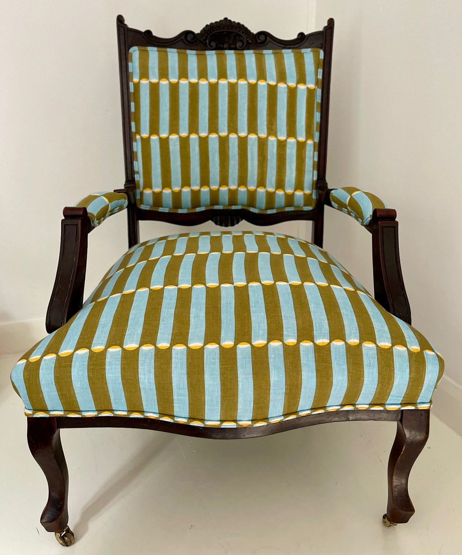 'Luna' Antique Arm Chair